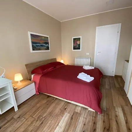 Violet House. Holiday home *