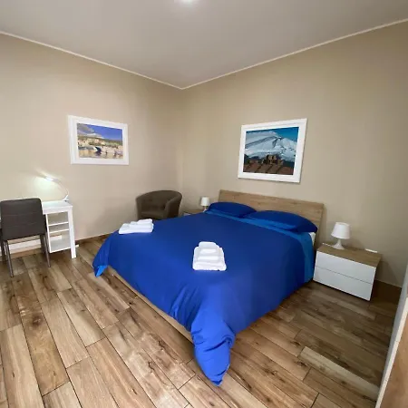 Violet House. Holiday home *