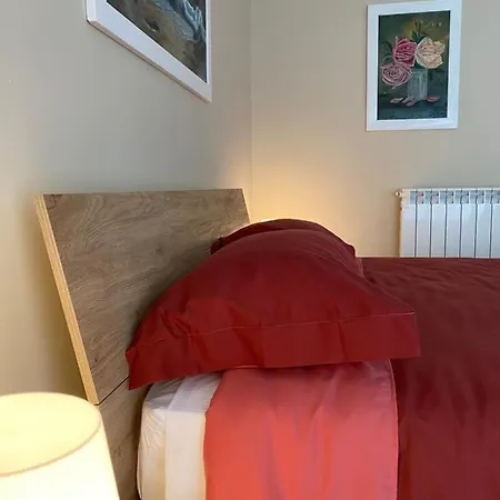 بيت للعطل Violet House. كاتانيا
